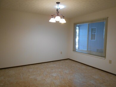 9867 W Spanish Moss Ct, Sun City, AZ 85373 - photo 6