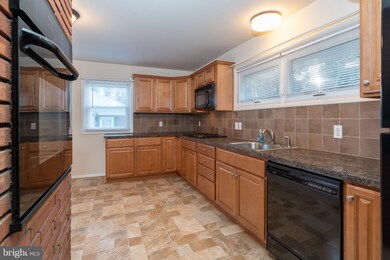 611 Capri Rd, Lancaster, PA 17603 - photo 7