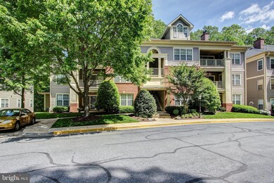 127 Timberbrook Ln unit 102, Gaithersburg, MD 20878 - photo 2