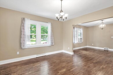 863 E Michigan Ave, Marshall, MI 49068 - photo 6