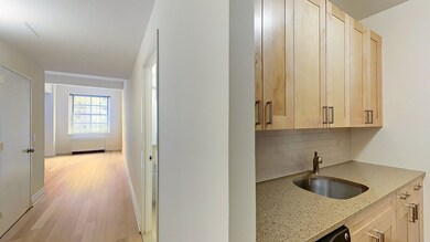 unlisted-address, New York, NY 10004 - photo 2