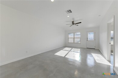 526 Lost Trail unit B, Copperas Cove, TX 76522 - photo 6