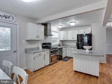 7114 Lake Shore Dr, North Beach, MD 20714 - photo 6