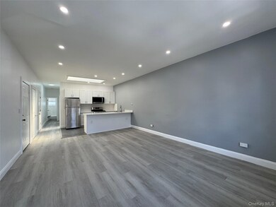 209-211 Main St unit 2S, Farmingdale, NY 11735 - photo 5