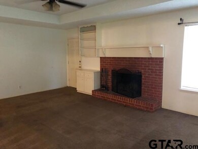 422 Boyd Ln, Tyler, TX 75703 - photo 4