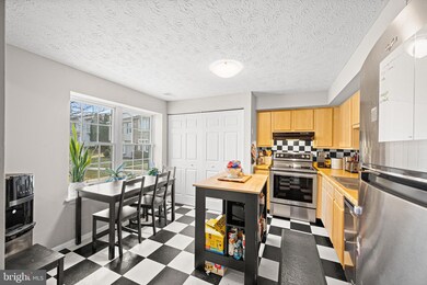 8228 Styers Ct, Laurel, MD 20723 - photo 6