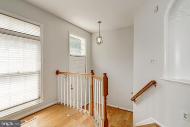 11357 Morning Gate Dr, Rockville, MD 20852 - photo 2