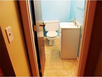 170 E Hadley Rd unit 127, Amherst, MA 01002 - photo 5