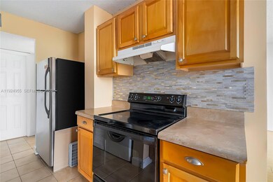 3550 Blue Lake Dr unit 502, Pompano Beach, FL 33064 - photo 3