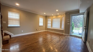 120 Aviston St, Staten Island, NY 10306 - photo 2