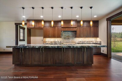 15-9802 Hiddenwaters-15