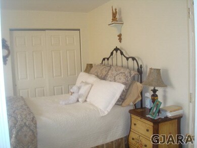 519 April Ln unit A, Grand Junction, CO 81504 - photo 2
