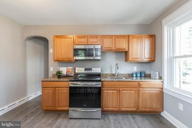 179 E Avon Rd, Brookhaven, PA 19015 - photo 5