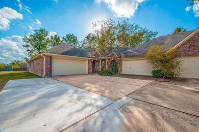 1537 Sun Meadow Blvd, Friendswood, TX 77546 - photo 2