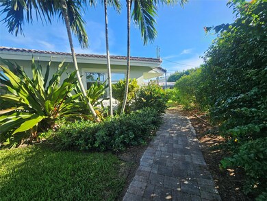 2110 NE 41st St unit D, Lighthouse Point, FL 33064 - photo 4