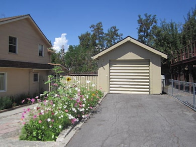 1885 Portland St, Klamath Falls, OR 97601 - photo 4