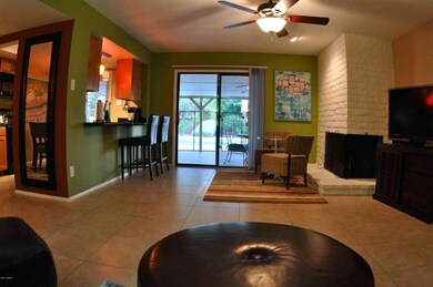 family room 3