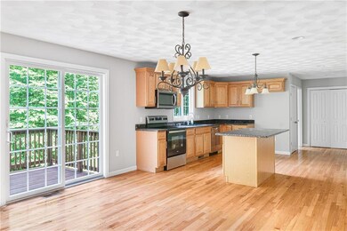 100 Franklin Rd, Coventry, RI 02816 - photo 5