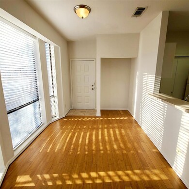 2002 N Fitzhugh Ave unit 10, Dallas, TX 75204 - photo 7