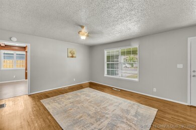 4244 S 27th West Ave, Tulsa, OK 74107 - photo 6