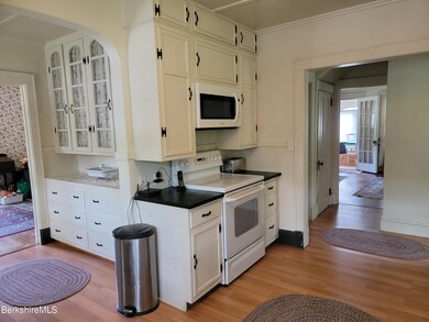 1531 Main Rd, Stamford, VT 05352 - photo 3