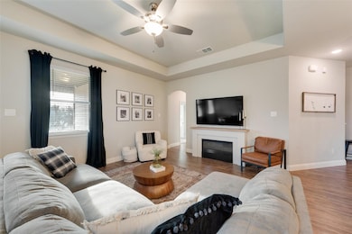 1374 Greenfield Dr, Gainesville, TX 76240 - photo 7