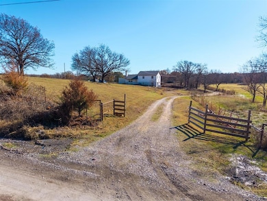 355807 E 1010 Rd, Prague, OK 74864 - photo 2