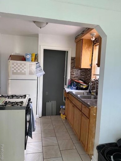 12014 Duchess St, Detroit, MI 48224 - photo 7