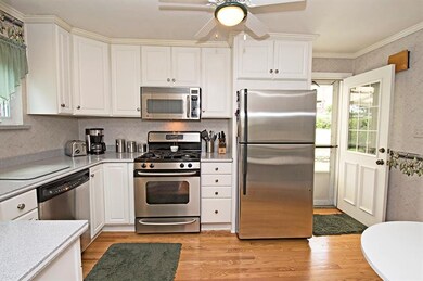 Light & bright updated kitchen with stainless appl
