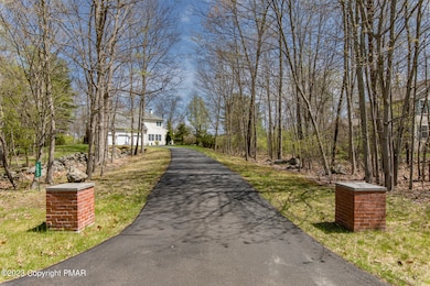 353 Great Bear Way Rd, East Stroudsburg, PA 18302 - photo 4