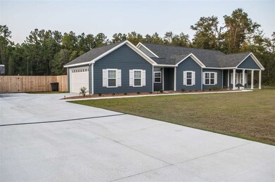 158 Scenic Stream Cir, Crawfordville, FL 32327 - photo 2
