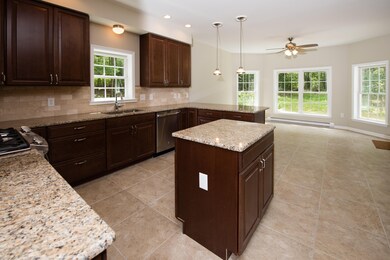 102 Meadow Ridge Acres Rd, Dingmans Ferry, PA 18328 - photo 6