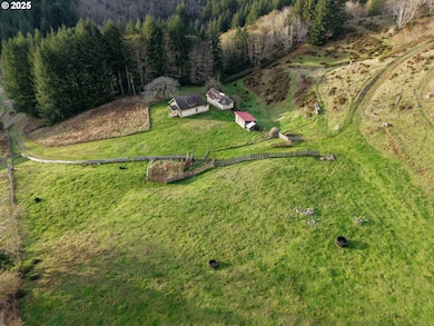 96312 Shutters Creek Rd, North Bend, OR 97459 - photo 2