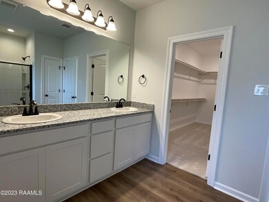 003 BATHROOM