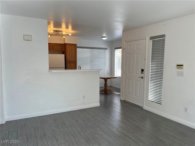 Entry/Living