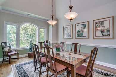 Formal Dining
