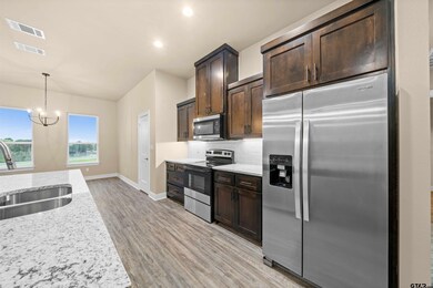 1703 Skidmore Ln, Tyler, TX 75703 - photo 6