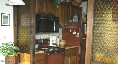 133 Wagoner Ln, Hawley, PA 18428 - photo 2