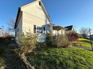 10 W Washington St, Roachdale, IN 46172 - photo 3