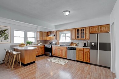 888 Essex St, Lawrence, MA 01841 - photo 4