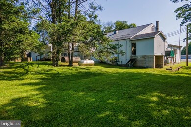 145 Chamberlaine Ave, Pottsville, PA 17901 - photo 3
