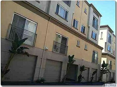 5200 Prem Hills Cir unit 129, Woodland Hills, CA 91364 - photo 3