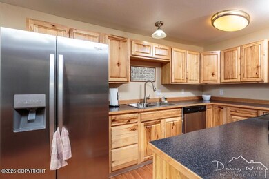11225 Willene Dr unit B, Anchorage, AK 99516 - photo 4