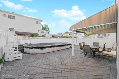 248 Abingdon Ave, Staten Island, NY 10308 - photo 3