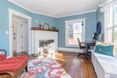 1562 Compton Rd, Cleveland, OH 44118 - photo 5