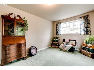 106 S 4th St, Creswell, OR 97426 - photo 6