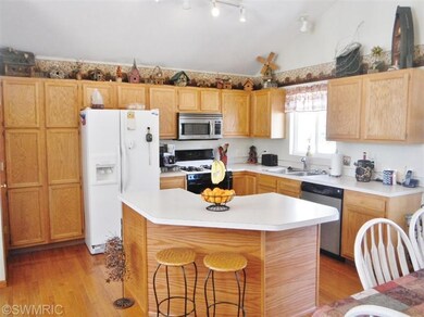 665 Hunt St SE, Lowell, MI 49331 - photo 2