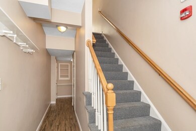 432 Hildreth St unit 5, Lowell, MA 01850 - photo 4