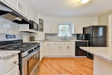 573 Common St, Walpole, MA 02081 - photo 5