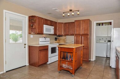 Kitchen2